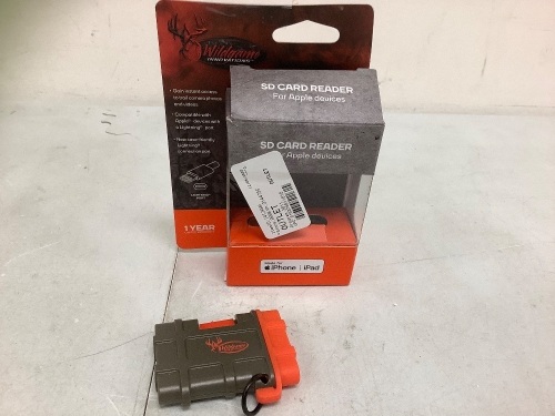 SD Card Reader, Appears New - Lot 549