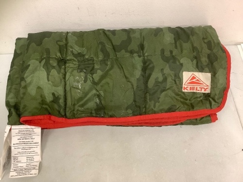 Kelty Bestie Blanket, E-Commerce Return - Lot 564