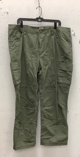 Red Head Mens Pants, Size 42/30, E-Comm Return - Lot 649