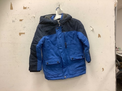 Outdoor Kids Youth Coat, M, E-Commerce Return - Lot 677