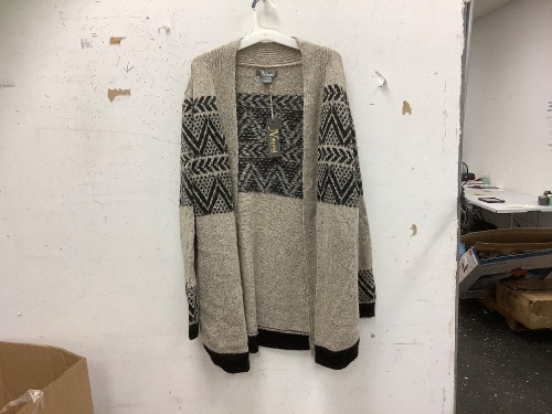 Natural Reflections Women's Cardigan, L, New - Lot 692