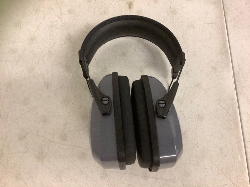 Howard Leight Earmuffs, E-Commerce Return - Lot 745