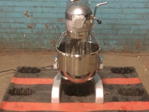 Mixer. For Repair or Parts - Does Not Power On - Lot 114