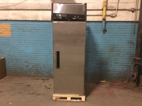 Maxx Cold MXCF-23FDHC 26.8” Single Door Reach-In Freezer, Top Mount. For Repair. Untested. Some wires are cut - Lot 133