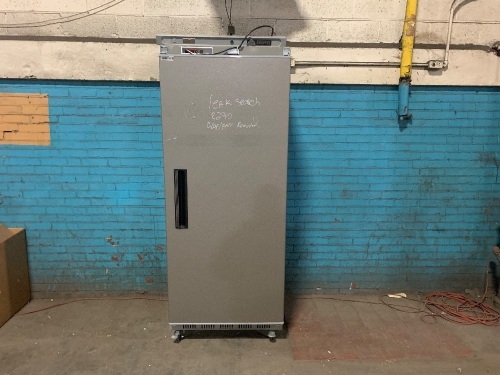 Berg 23 cu. ft. 1-Door Bottom Mount Reach-In Refrigerator 30-5/8″W. For Repair or Parts - Lot 139