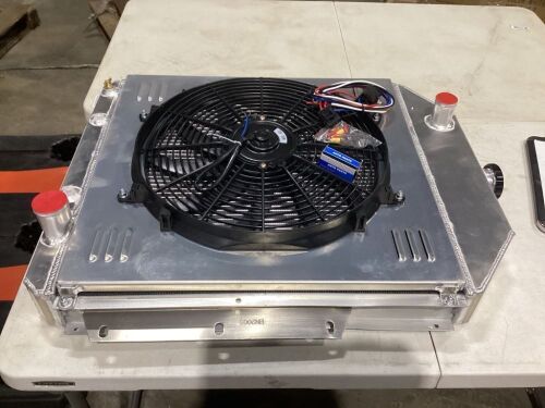 4 Row Aluminum Radiator+Shroud Fan Relay for 1942-1952 Ford F-Series Pickup 3.7L - Lot 796