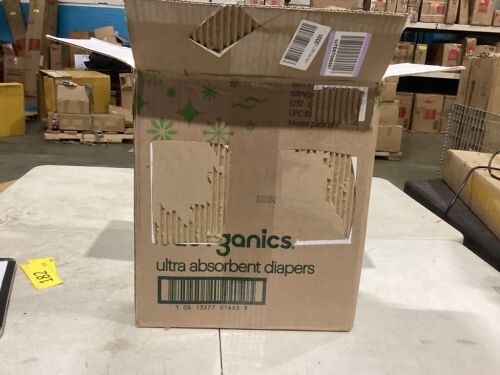 Babyganics Ultra Absorbent Diapers, Size 1 - Lot 820