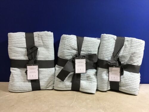 Lot of (3) Threshold Quick Dry Ribbed Bath Towels, 2 Pack - Lot 1156