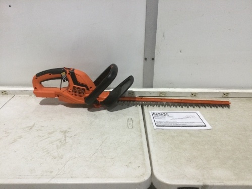 BLACK+DECKER 20V MAX Cordless Hedge Trimmer, 22-Inch, Tool Only No Battery  - Lot 190