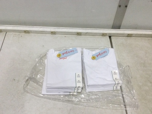 Case of (12) Cat & Jack Toddler Short Sleeve Shirts, 4T - Lot 611