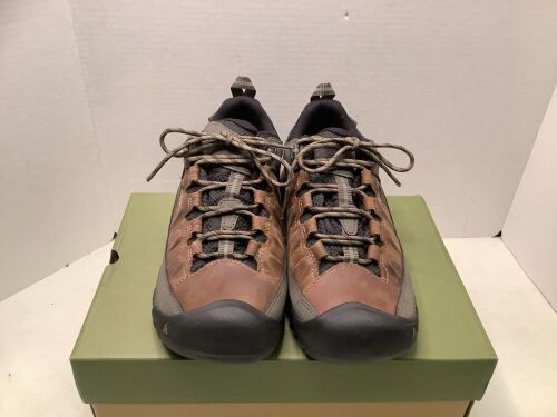 Keen Targhee III, Men's 9.5, Ecommerce Return - Lot 141