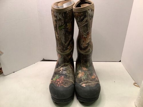 Zoned Comfor Trace Boots, Men's 10, Ecommerce Return - Lot 153