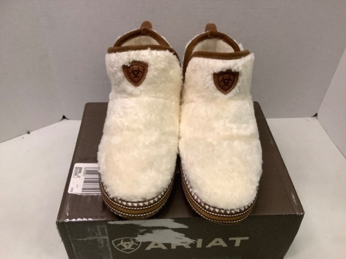 Ariat Bootie Slipper, XL, Women's 9.5-10.5, Appears New - Lot 206