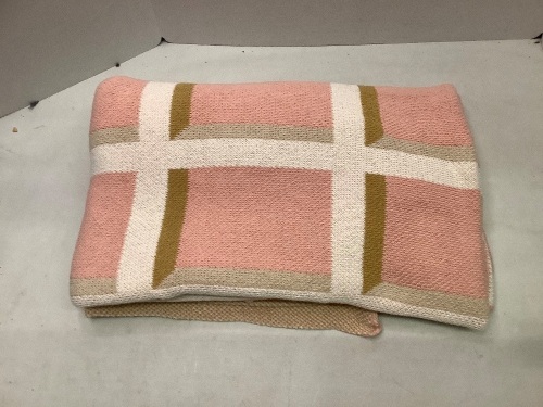 Throw Blanket, Ecommerce Return - Lot 252