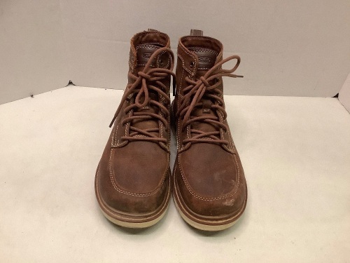 Keen Utility Men's Boots, 8, Ecommerce Return, Bottoms Dirty - Lot 269
