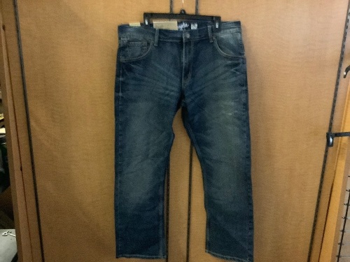 Wrangler Retro Slim Boot, 36x32, Appears New - Lot 291