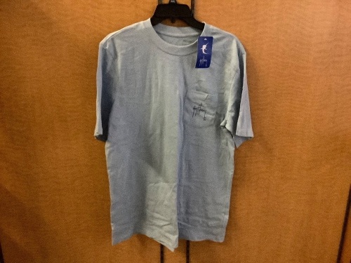 Guy Harvey Men's Tee, Large, Appears New - Lot 336