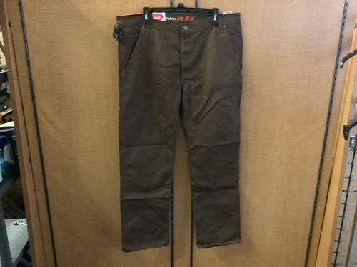 Dickies Flex Men's Pants, 38x32, Appears New - Lot 350