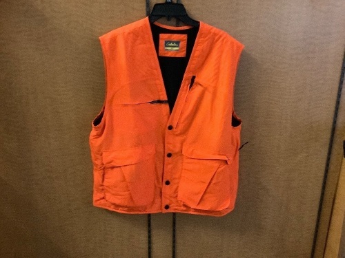 Blaze Pro Guide II Vest for Men, Medium, Appears New - Lot 357