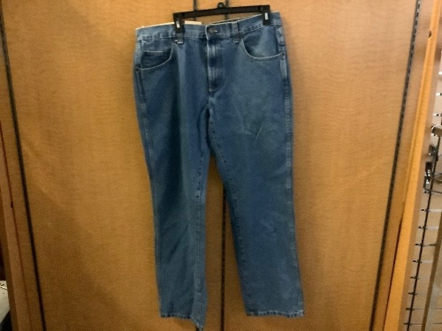 Red Head Men's Jeans 36x34, Appears New - Lot 361