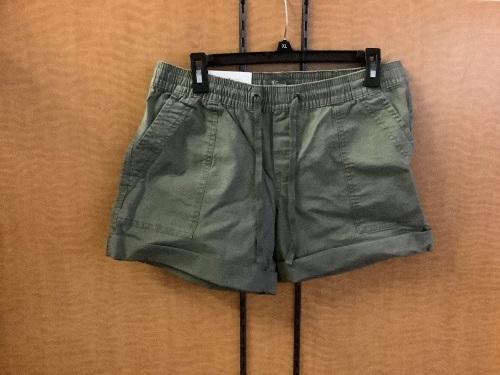 Natural Reflections Women's Shorts, Medium, Appears New - Lot 373