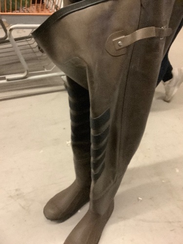 White River Rubber Hip Wader, Men's 14, Ecommerce Return, Untested - Lot 391