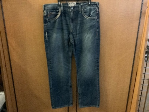Ariat Men's Jeans, 40x32, Appears New - Lot 397