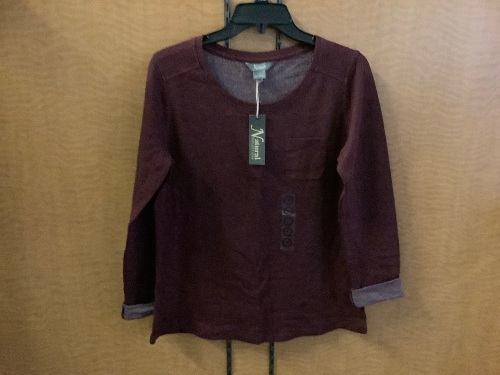 Natural Reflections women's Shirt, Medium, Appears New - Lot 407