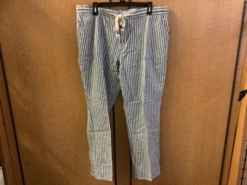 Natural Reflections Women's Pants, XL, Appears New - Lot 411