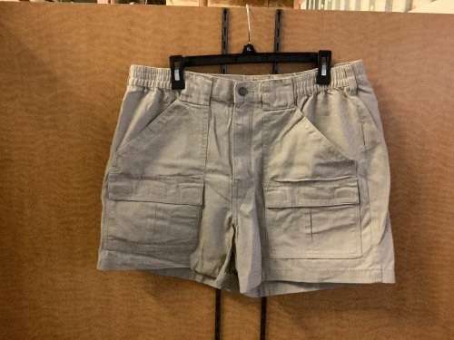 Red Head Men's Shorts, 36, Appears New - Lot 412
