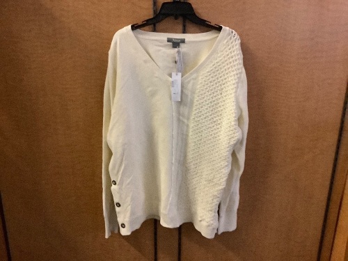 Natural Reflections Women's Sweater, 1X, Appears New - Lot 452