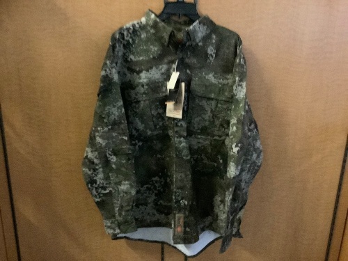 Red Head Silent Hide Men's Shirt, 2XL, Appears New - Lot 481