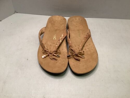 Vionic Women's Sandals, 8, Ecommerce Return - Lot 489