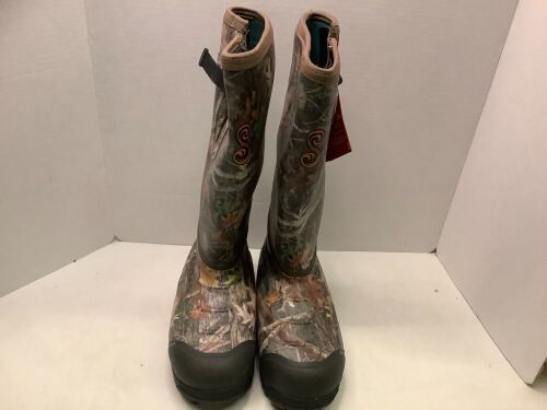 SHE Women's Rubber Boots, 6, Appears New - Lot 507