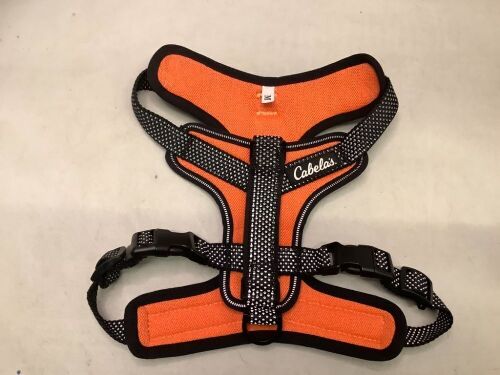 Medium Dog Harness, Ecommerce Return - Lot 564