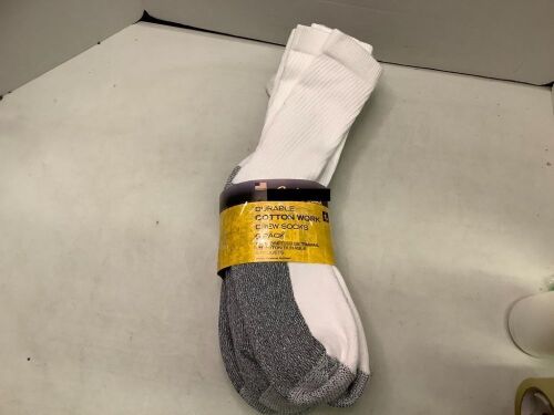 6 Pack Cotton Work Crew Socks, Appears New - Lot 604