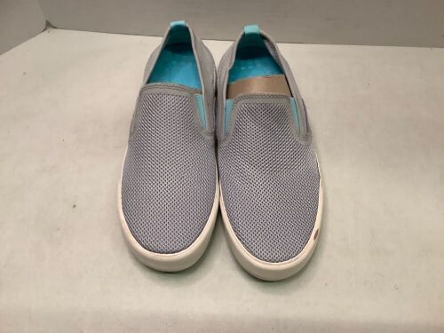 Sperry Women's Shoes, 8, Ecommerce Return, Scuff on Sole - Lot 631