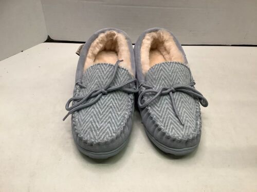 Bearpaw Women's Slippers, 10, Ecommerce Return - Lot 669
