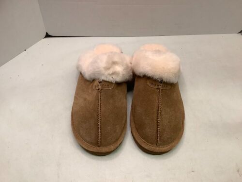 Bearpaw Women's Slippers, 9, Appears New - Lot 674