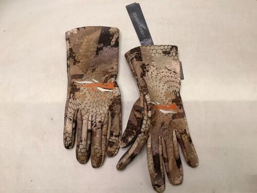 Sitka Men's Gloves, Large, Ecommerce Return - Lot 676
