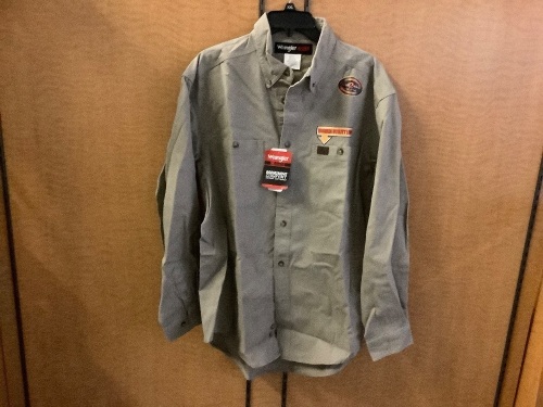 Wrangler Riggs Workwear, Men's XL, Appears New - Lot 692