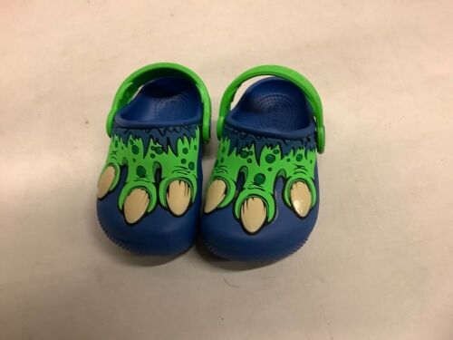 Crocs childs size 6, ecoomerce return - Lot 814