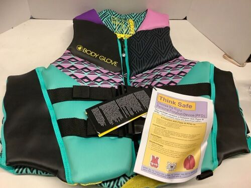 Body Glove womens Phantom 2xxl Life Javket, ecommerce return - Lot 815