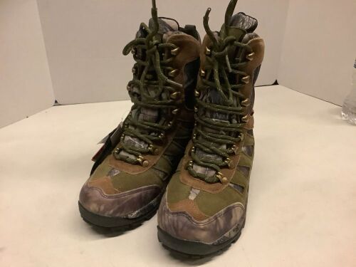 SHE Cami High 600 gram 100% waterproof camo boots size 5.5 ecommerce return appears new - Lot 821