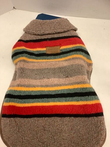 Pendleton Woolen Mills Dog Sweater Size small  - Lot 833