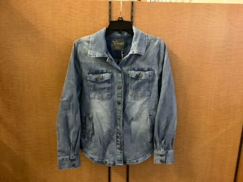 Natural Reflections Women's Denim, Small, Appears New - Lot 860