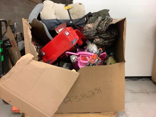 Salvage Pallet, Items Will Be Broken, Damaged and Incomplete - Lot 880