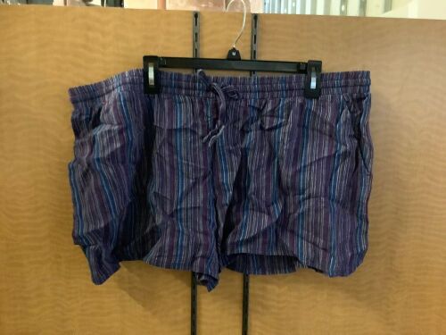 Natural Reflections Women's Shorts, XXL, Appears New - Lot 891