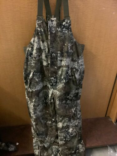 Red Head Silent Stalker Bib, XLarge, Appear New - Lot 944