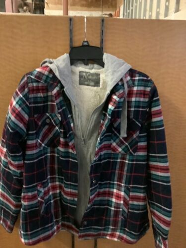 Natural Reflections Women's Flannel, Large, Appears New - Lot 951